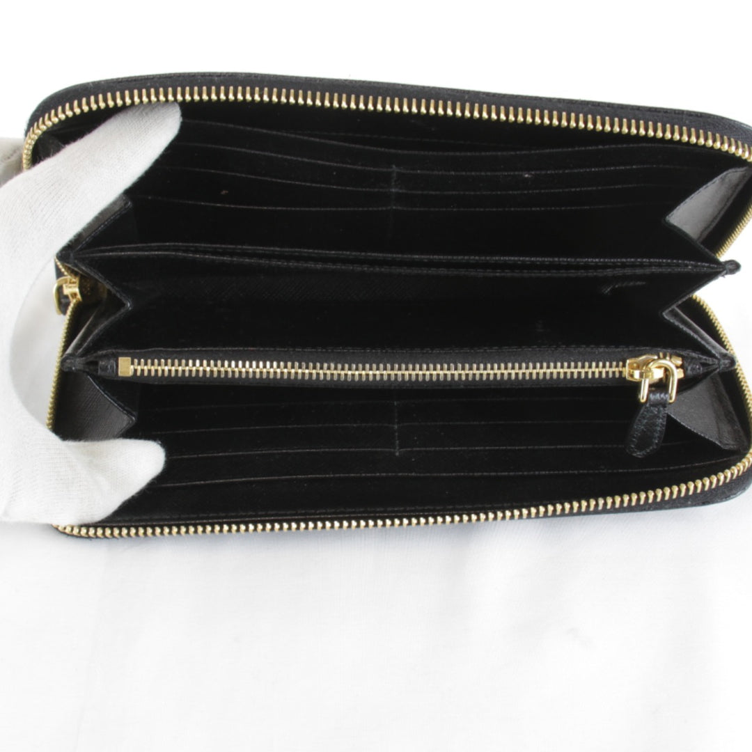 【価格改定】美品『USED』 
PRADA プラダ 
 サフィアーノラウンドファスナー 長財布 
レザー ブラック