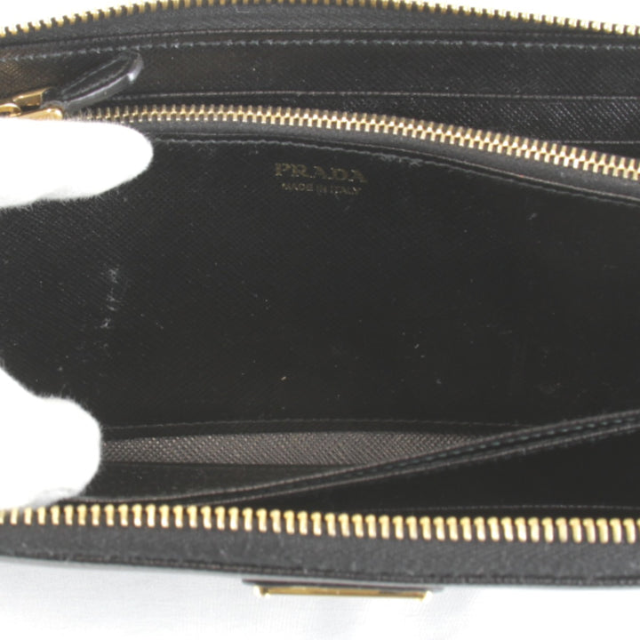 【価格改定】美品『USED』 
PRADA プラダ 
 サフィアーノラウンドファスナー 長財布 
レザー ブラック