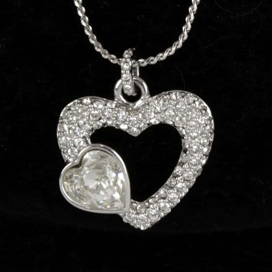 美品『USED』 クリスタル /ロジウムコーティング 
SWAROVSKI エモーション ペンダント ハート ネックレス