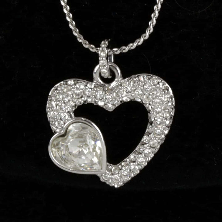 美品『USED』 クリスタル /ロジウムコーティング 
SWAROVSKI エモーション ペンダント ハート ネックレス