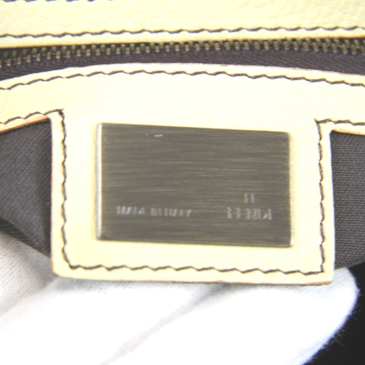美品『USED』 
FENDI フェンディ 
 ワンショルダーバッグ ハンドバッグ 
レザー イエロー ギャザー
