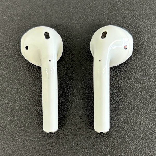 『USED』 
 
 Apple Airpods(2nd Gen) 第2世代 A1938 本体+ケース 動作確認済み A1938 小型家電