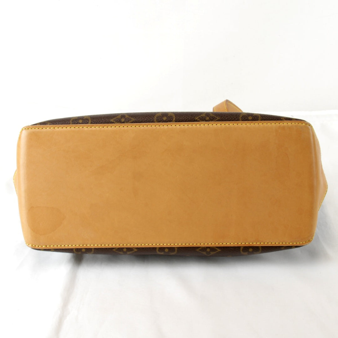 良品『USED』 
LOUIS VUITTON ルイ・ヴィトン 
 カバピアノ M51148 ハンドバッグ 
モノグラムキャンバス モノグラム オーソドックスな形 染み少なめ