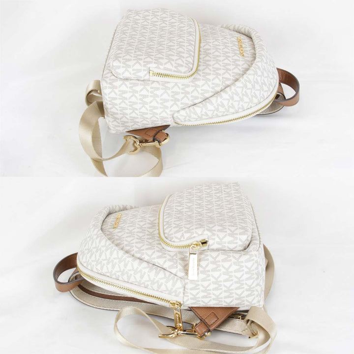 美品『USED』 
Michael Kors マイケルコース 
 MKシグネチャー リュック・デイパック 
PVCコーティングキャンバス ホワイト