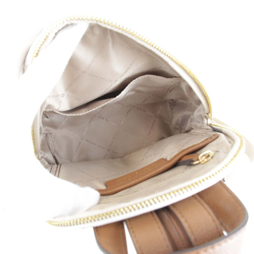 美品『USED』 
Michael Kors マイケルコース 
 MKシグネチャー リュック・デイパック 
PVCコーティングキャンバス ホワイト
