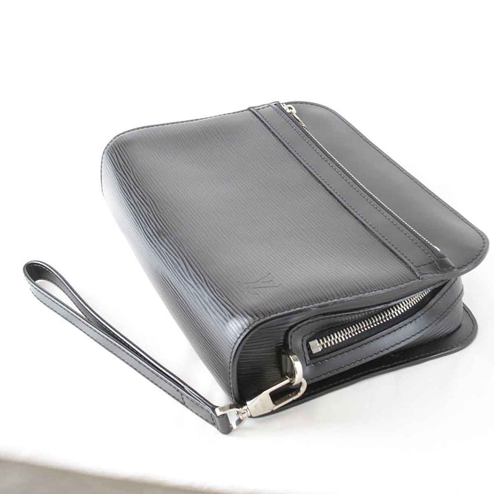 良品『USED』 
LOUIS VUITTON ルイ・ヴィトン 
 オシュ M59362 セカンドバッグ 
エピレザー ブラック