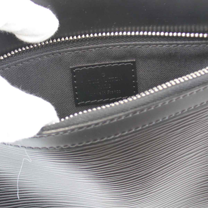良品『USED』 
LOUIS VUITTON ルイ・ヴィトン 
 オシュ M59362 セカンドバッグ 
エピレザー ブラック
