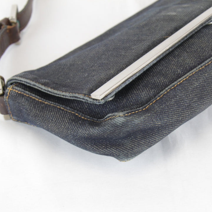 【価格改定】『USED』 
FENDI フェンディ 
 ロゴ ワンショルダー ショルダーバッグ 
デニム ネイビー