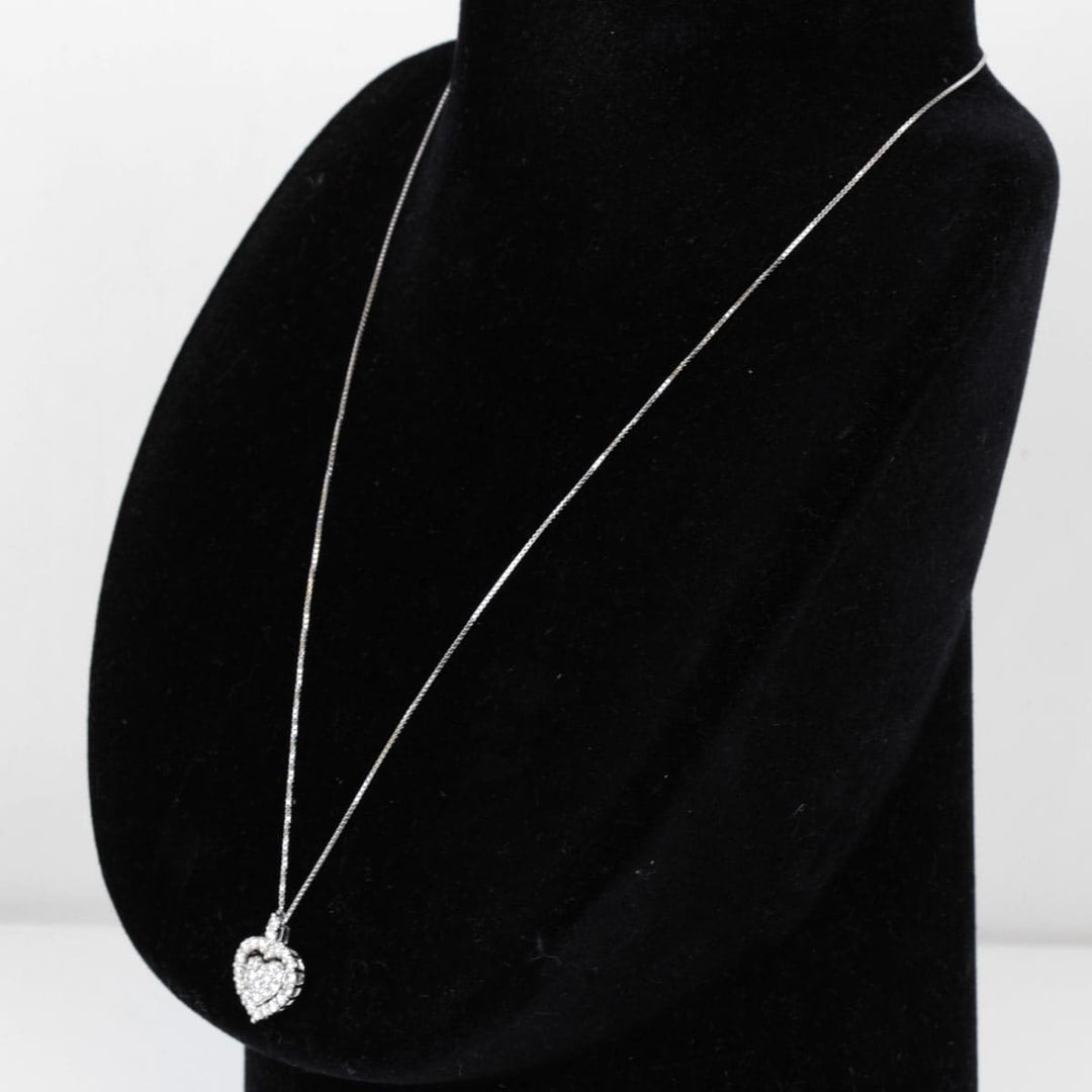 美品『USED』 K18WG 
 ハートネックレス ネックレス
 ダイヤモンド 0.8 5.1g