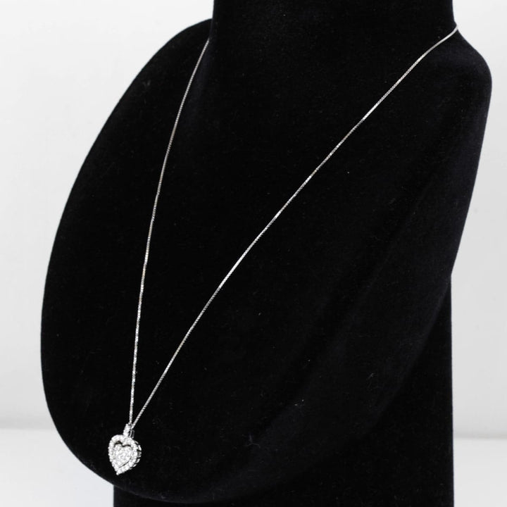美品『USED』 K18WG 
 ハートネックレス ネックレス
 ダイヤモンド 0.8 5.1g