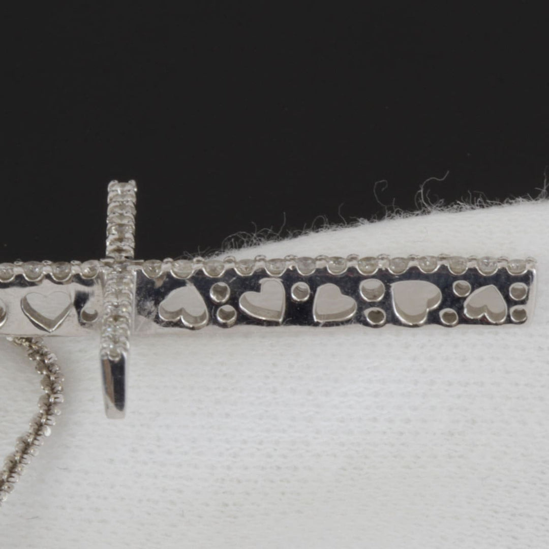 美品『USED』 K18WG 
 クロス ネックレス
 ダイヤモンド 0.50 6.1g