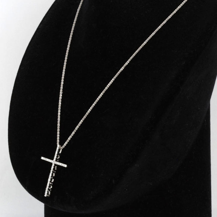 美品『USED』 K18WG 
 クロス ネックレス
 ダイヤモンド 0.50 6.1g