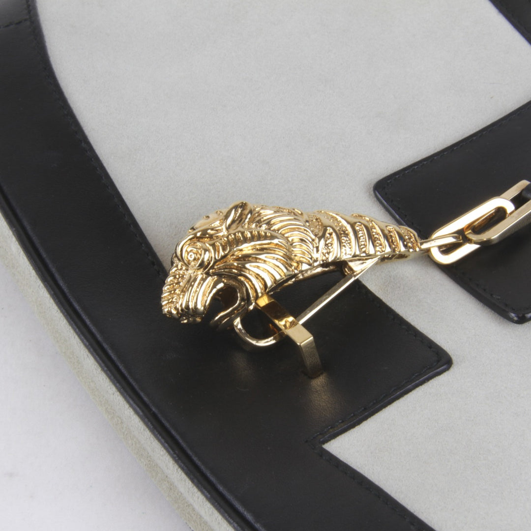 『USED』 
GUCCI グッチ 
 001・4110・001013 ショルダーバッグ 
スウェード ホワイト