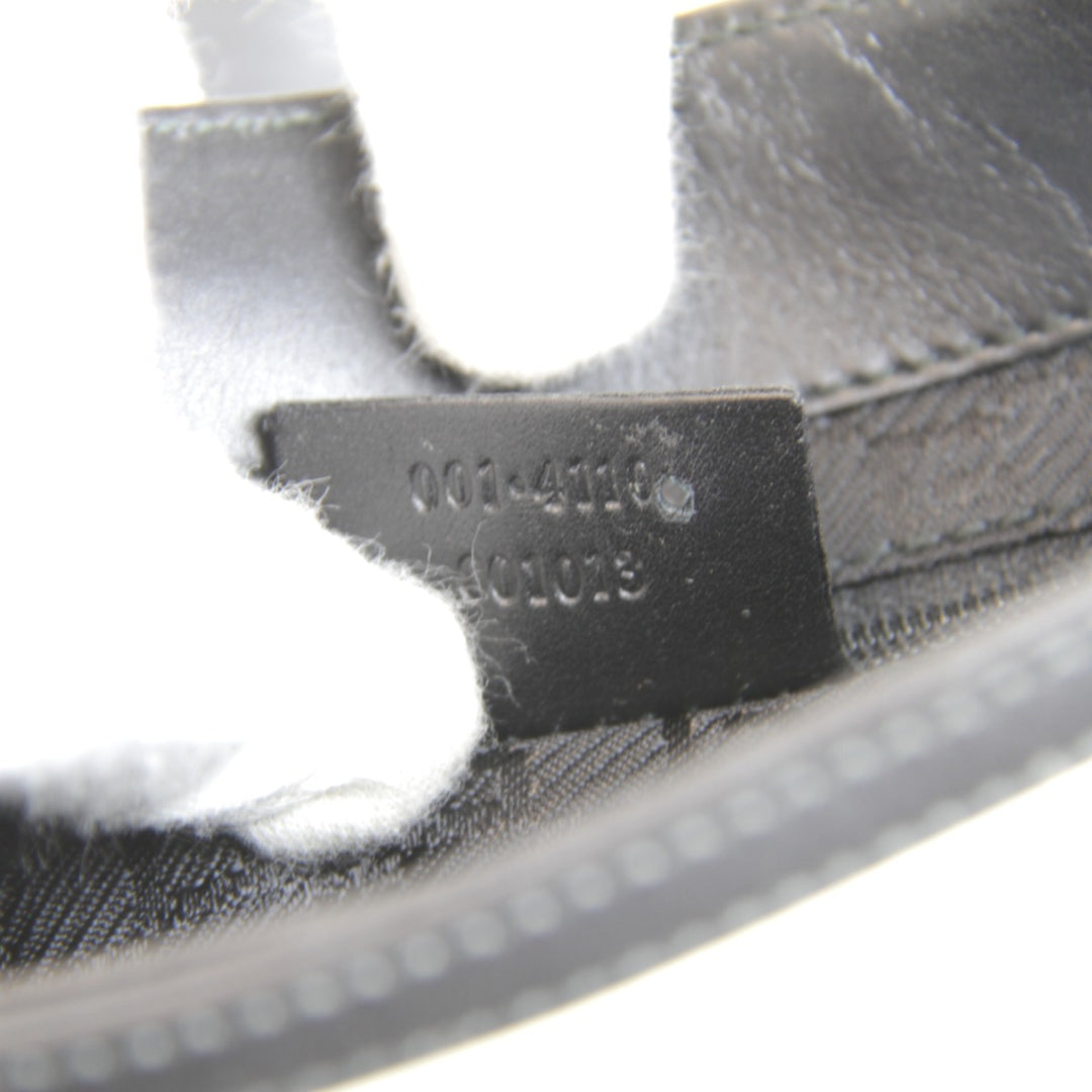 『USED』 
GUCCI グッチ 
 001・4110・001013 ショルダーバッグ 
スウェード ホワイト