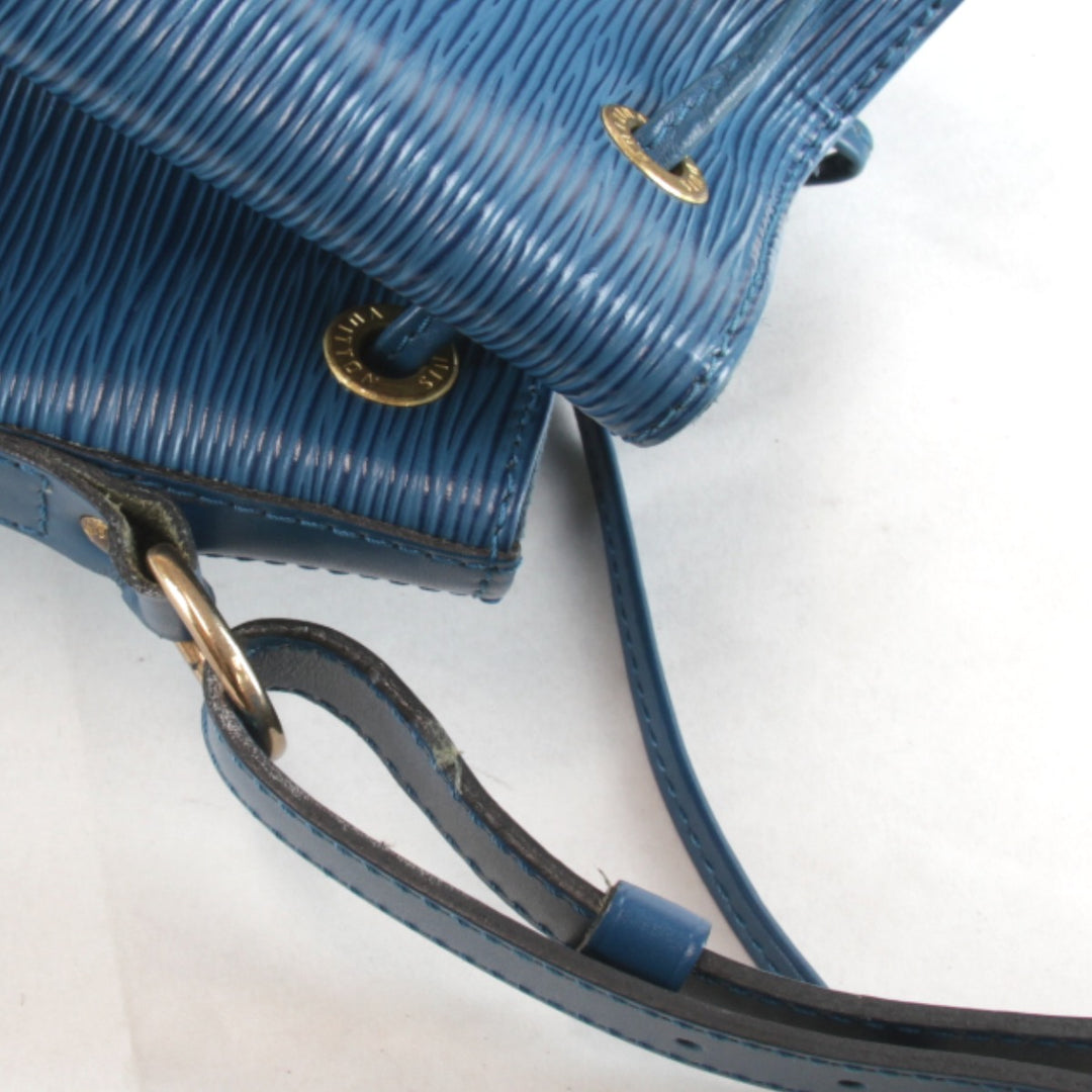 『USED』 
LOUIS VUITTON ルイ・ヴィトン 
 プチノエ 巾着 M44105 ショルダーバッグ 
エピレザー ブルー