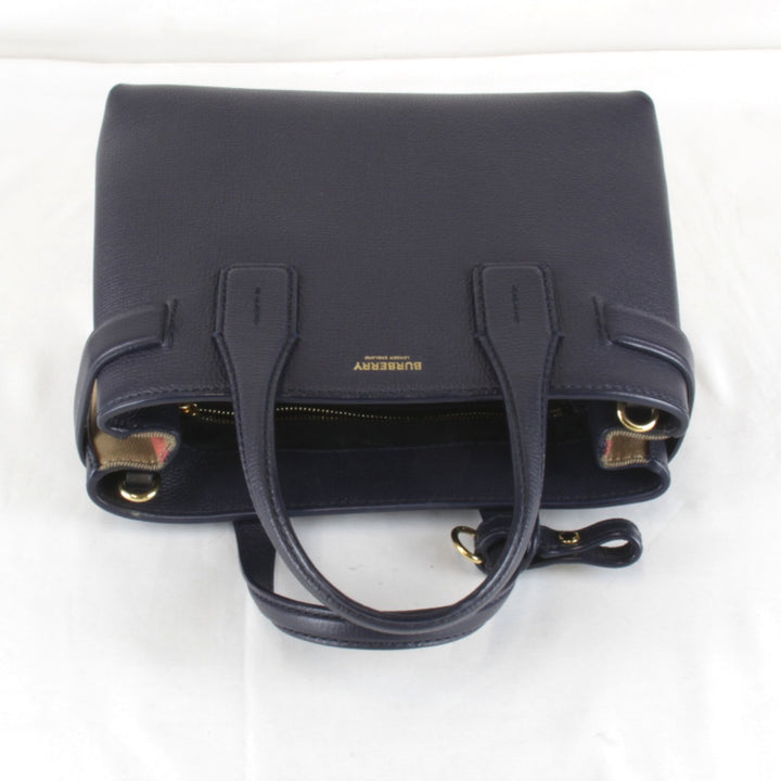 良品『USED』 
BURBERRY バーバリー 
 スモールバナー 2WAY ハンドバッグ 
レザー ネイビー