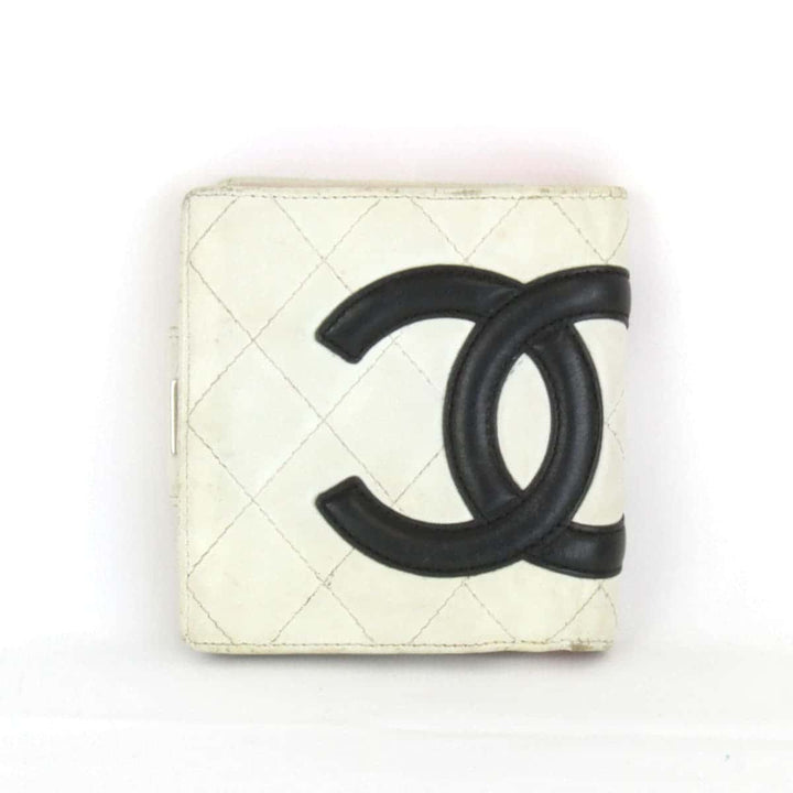 『USED』 
CHANEL シャネル 
 カンボンライン 二つ折り財布 
レザー ホワイト