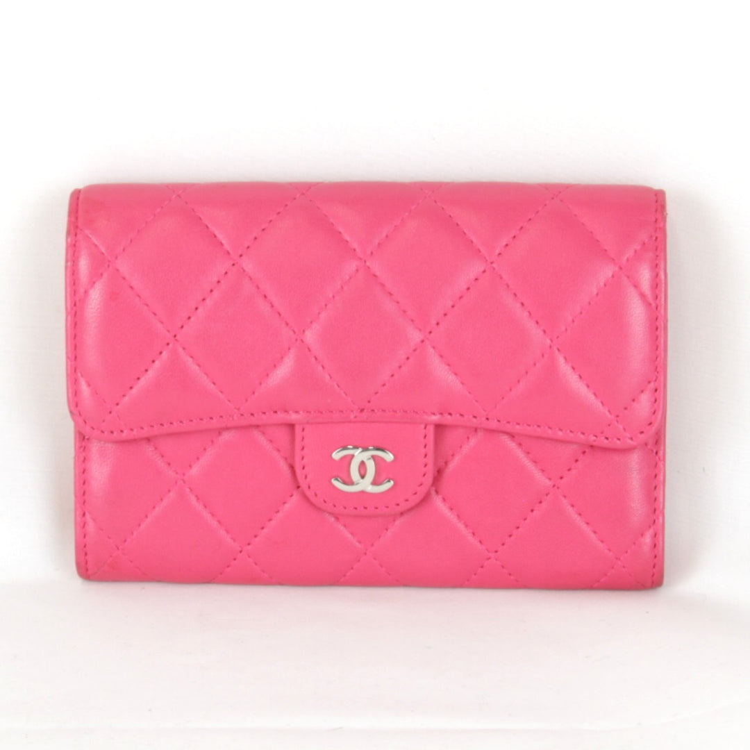 【価格改定】良品『USED』 
CHANEL シャネル 
 タイムレスクラシック カード/箱有 二つ折り財布 
レザー ピンク