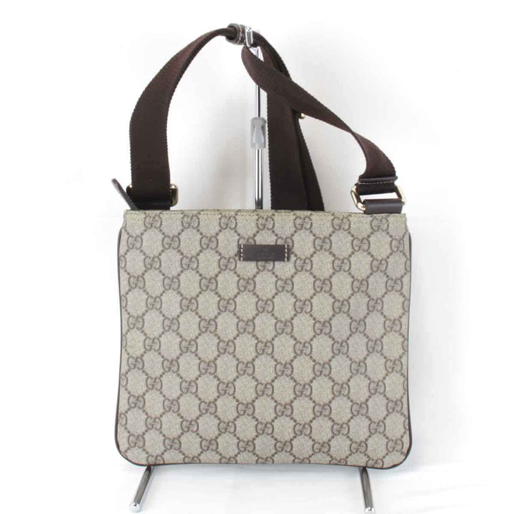 美品『USED』 
GUCCI グッチ 
 201538 204046 ショルダーバッグ 
GGスプリームキャンバス ベージュ
