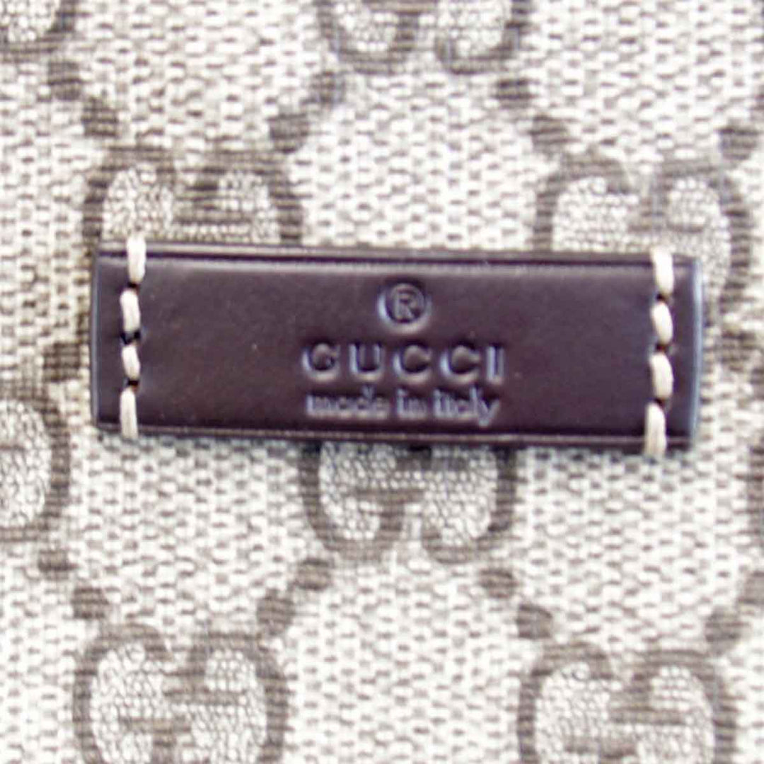 美品『USED』 
GUCCI グッチ 
 201538 204046 ショルダーバッグ 
GGスプリームキャンバス ベージュ