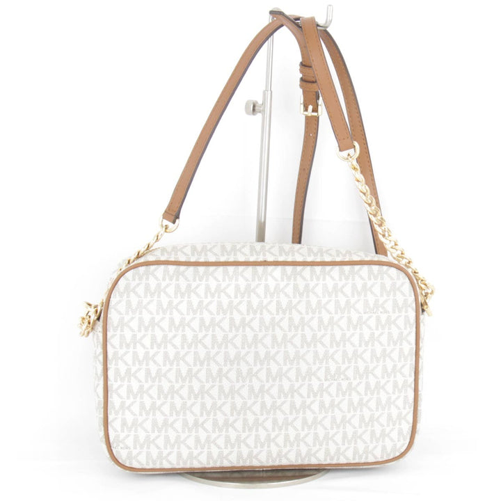 美品『USED』 
Michael Kors マイケルコース 
 MKシグネチャー カメラバッグ ミディアム ショルダーバッグ 
レザー ホワイト
