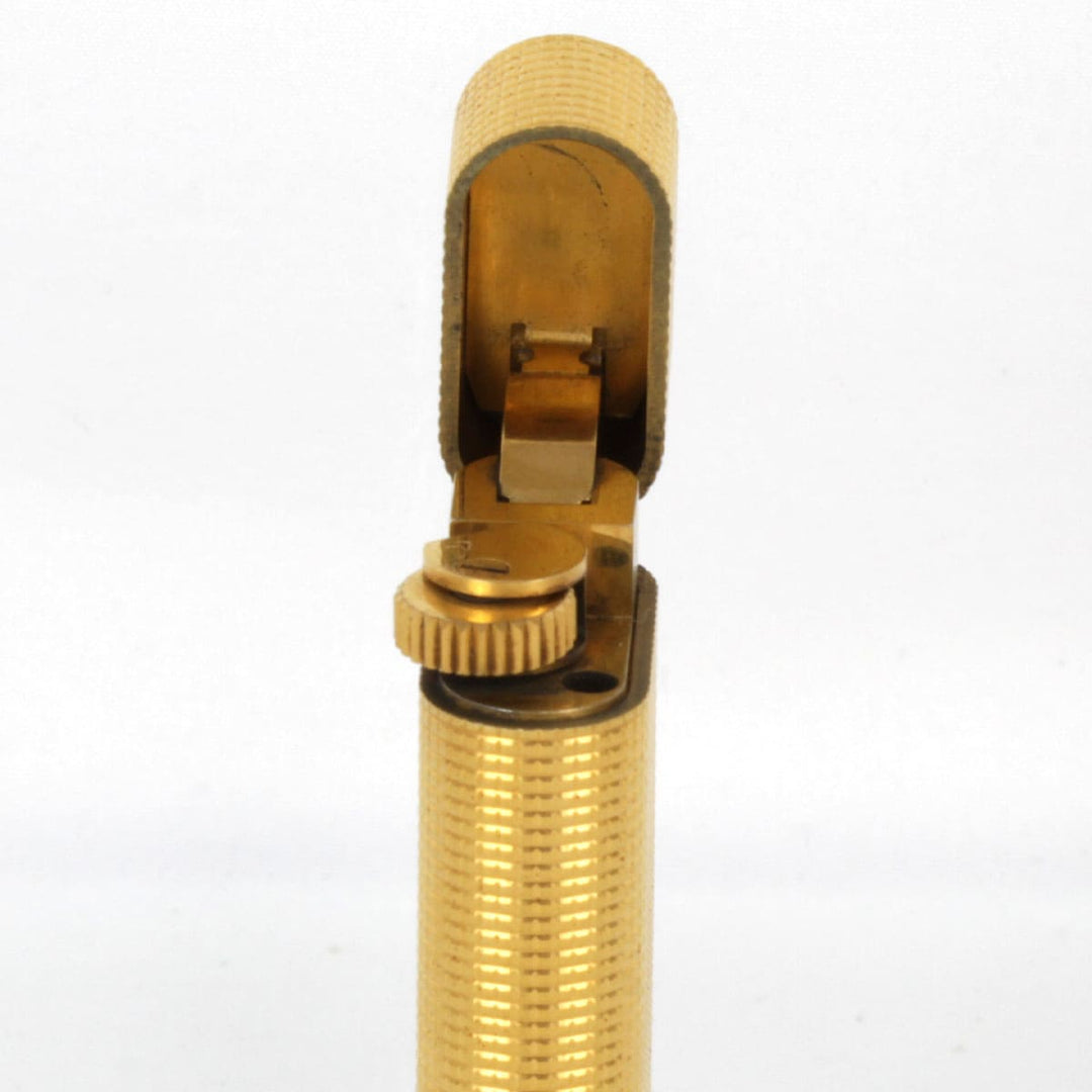 ジャンク『動作未確認』 
CARTIER カルティエ 
 ガスライター 箱付 ライター 
メタル ゴールドカラー