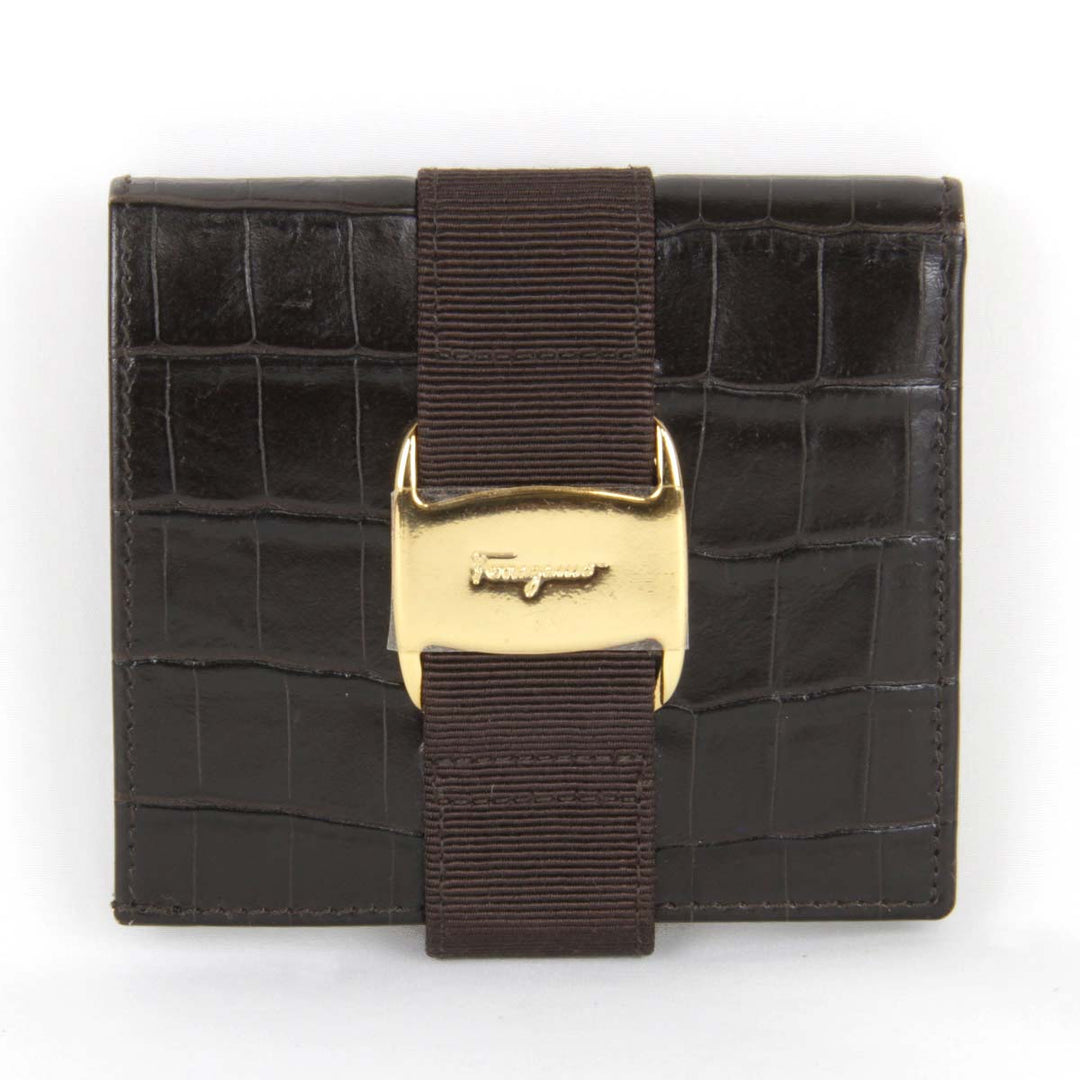 美品『USED』 
Salvatore Ferragamo フェラガモ 
 223053 二つ折り財布 
レザー ブラウン