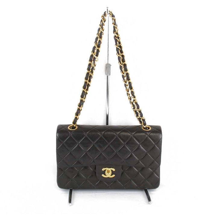 良品『USED』 
CHANEL シャネル 
 ダブルフラップマトラッセ23 ショルダーバッグ 
ラムスキン ブラック