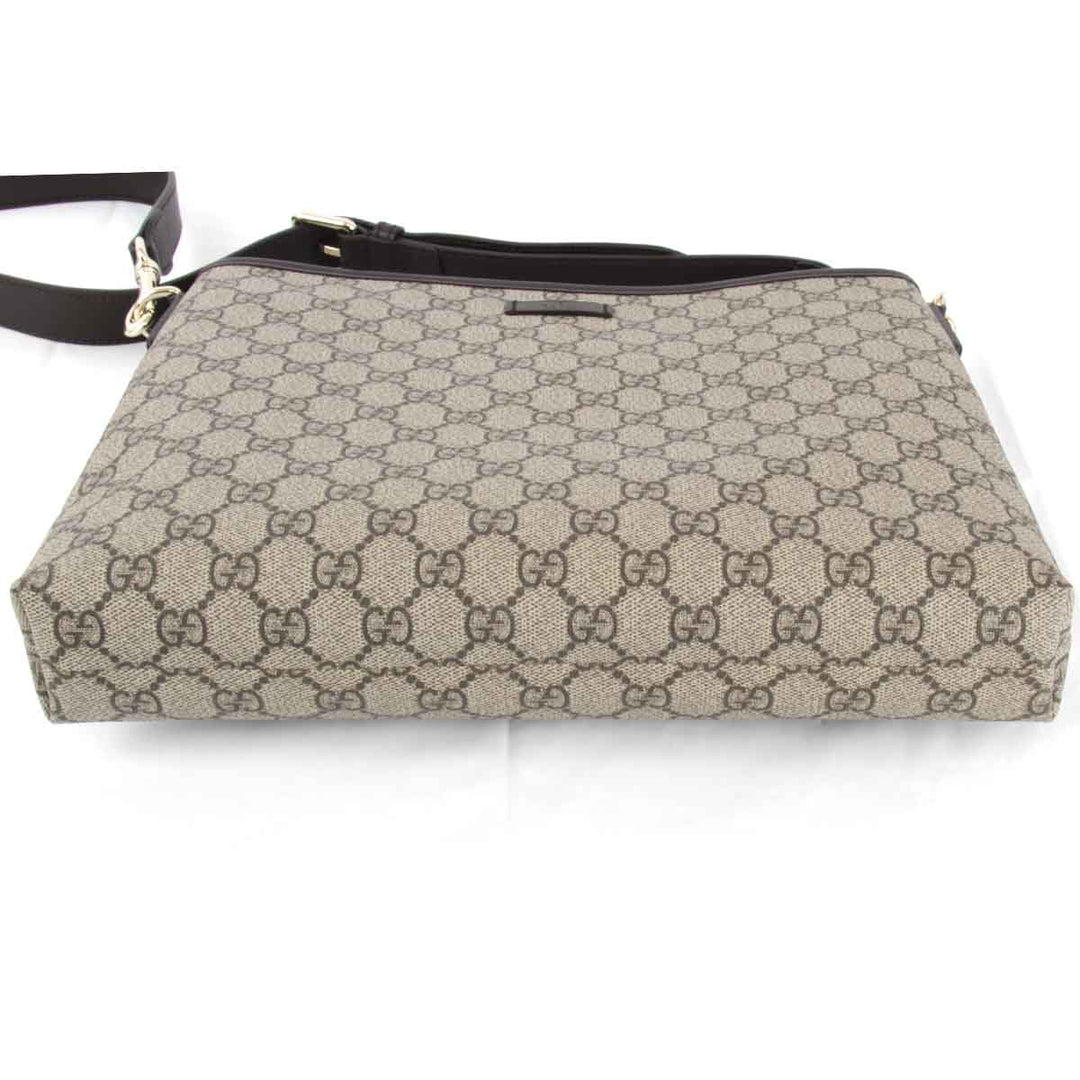 美品『USED』 
GUCCI グッチ 
 388924 213317 ショルダーバッグ 
GGスプリームキャンバス ブラウン