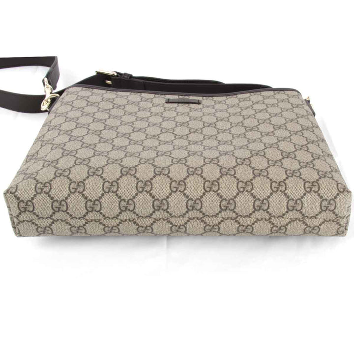 美品『USED』 
GUCCI グッチ 
 388924 213317 ショルダーバッグ 
GGスプリームキャンバス ブラウン