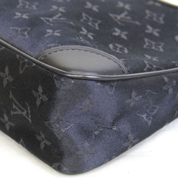 美品『USED』 
LOUIS VUITTON ルイ・ヴィトン 
 リトルブローニュ M92142 ハンドバッグ 
モノグラムサテン ブラック
