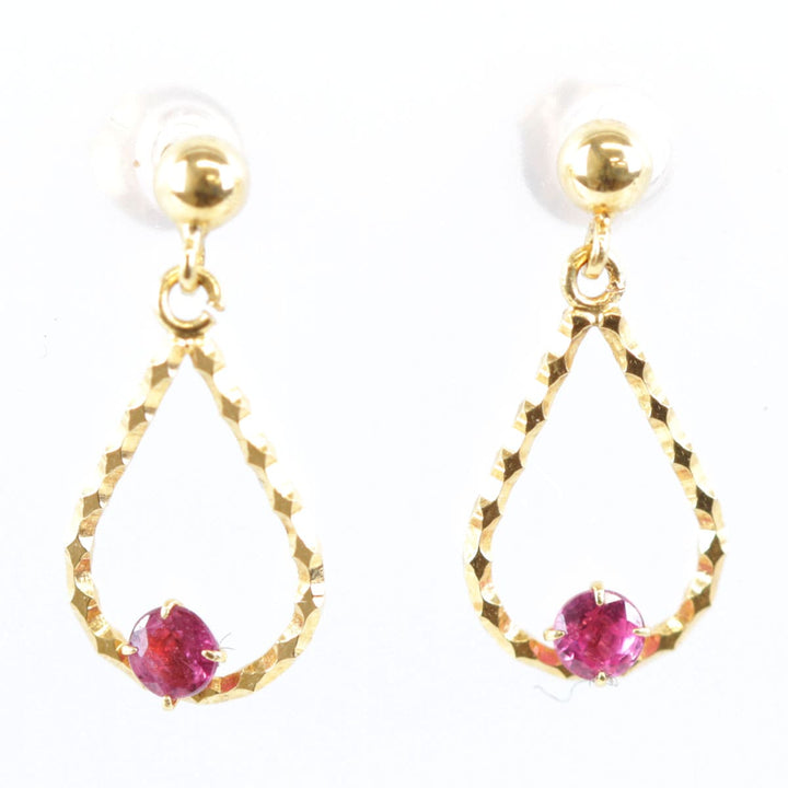『USED』 K18 
 赤石付きピアス ピアス
 0.75g