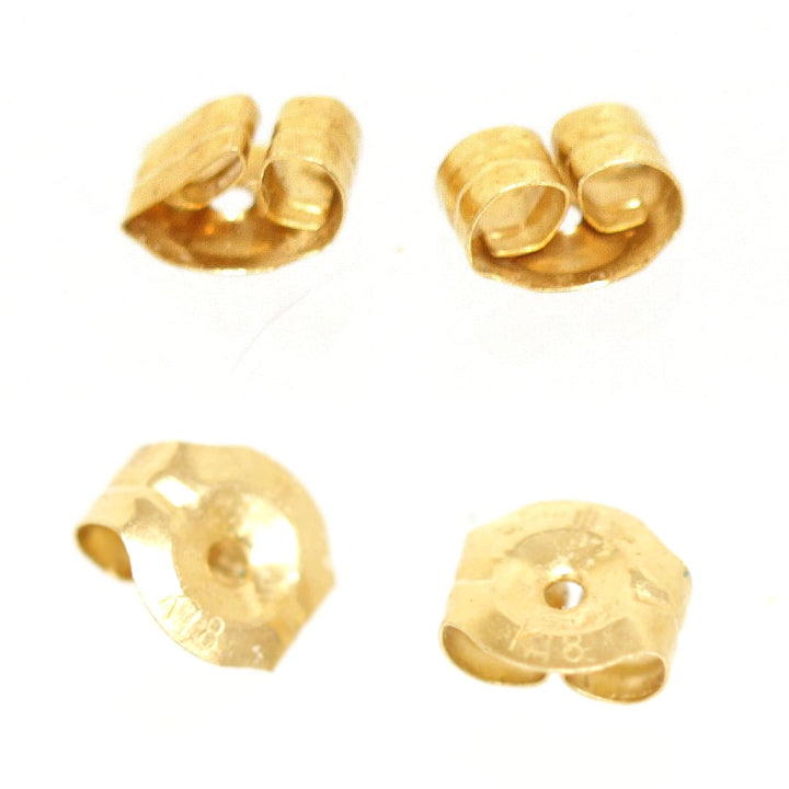 『USED』 K18 
 赤石付きピアス ピアス
 0.75g