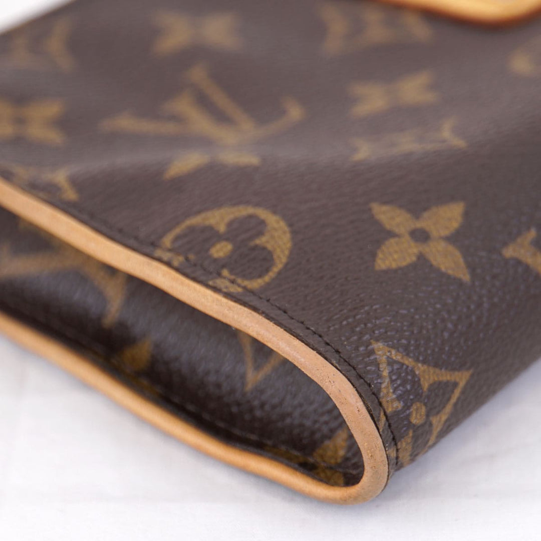 『USED』 
LOUIS VUITTON ルイ・ヴィトン 
 ソフィ M40158 クラッチバッグ 
モノグラムキャンバス モノグラム