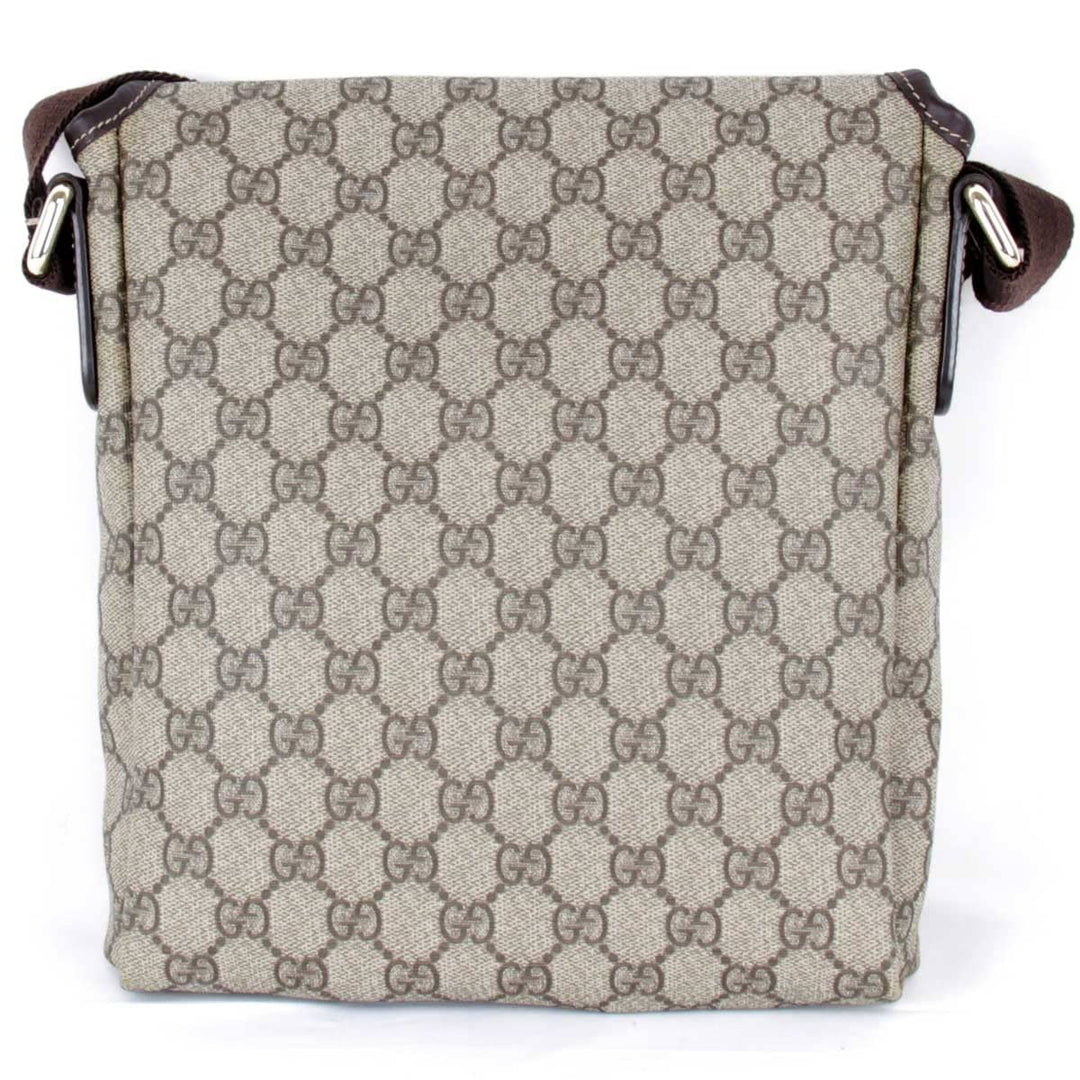 美品『USED』 
GUCCI グッチ 
 223666 ショルダーバッグ 
GGスプリームキャンバス グレー