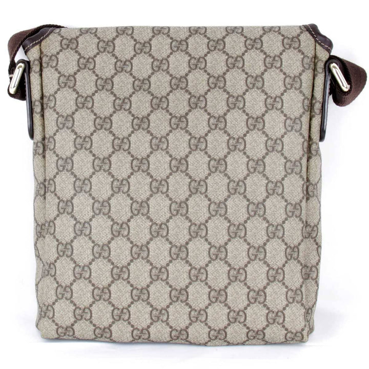 美品『USED』 
GUCCI グッチ 
 223666 ショルダーバッグ 
GGスプリームキャンバス グレー