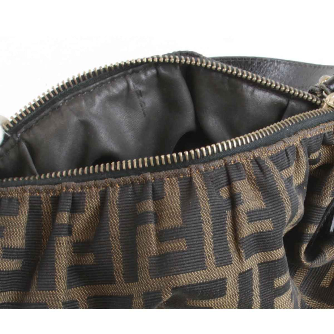 『USED』 
FENDI フェンディ 
 ズッカ 8BR354 ショルダーバッグ 
キャンバス ブラウン