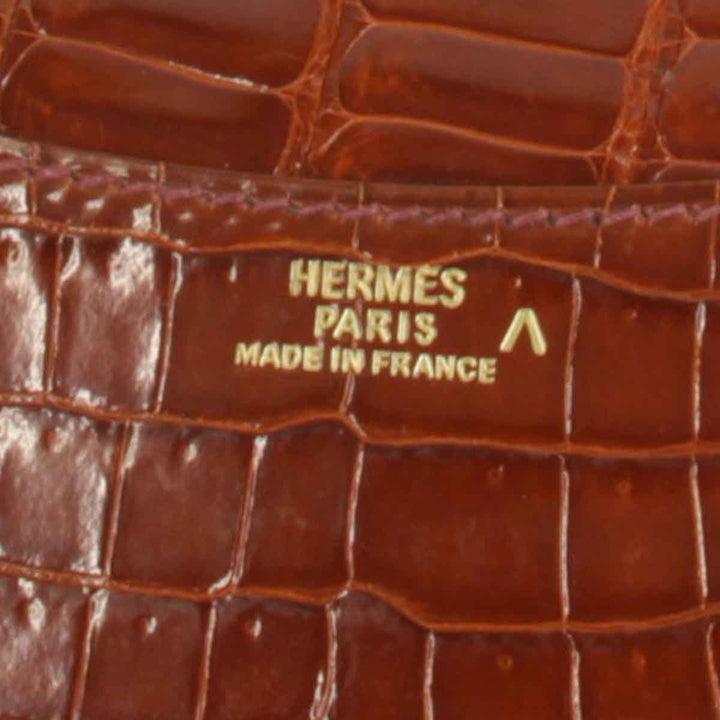 『USED』 
HERMES エルメス 
 アジェンダPM　□刻印不明瞭 手帳 
アリゲーター ブラウン