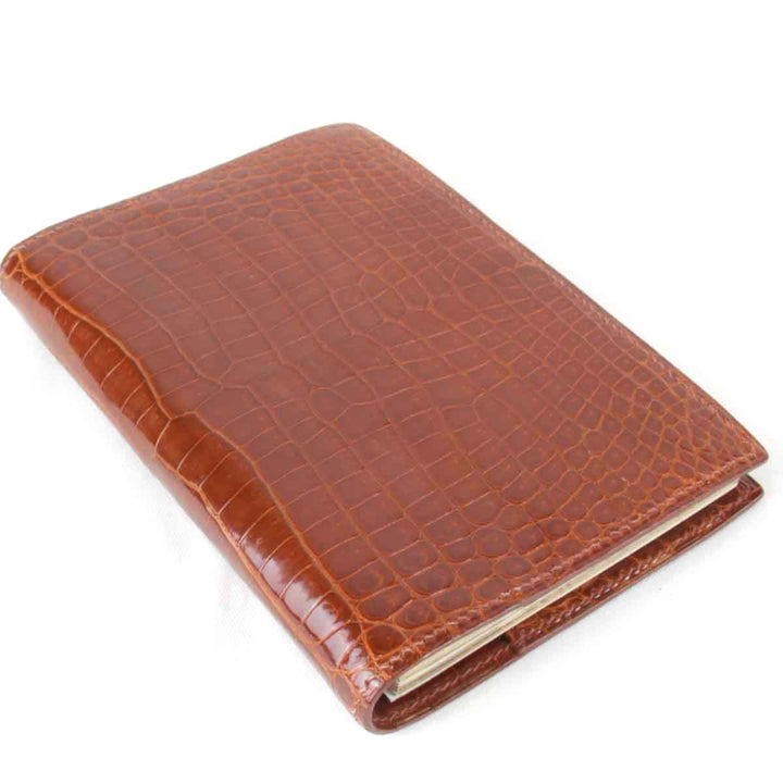 『USED』 
HERMES エルメス 
 アジェンダPM　□刻印不明瞭 手帳 
アリゲーター ブラウン