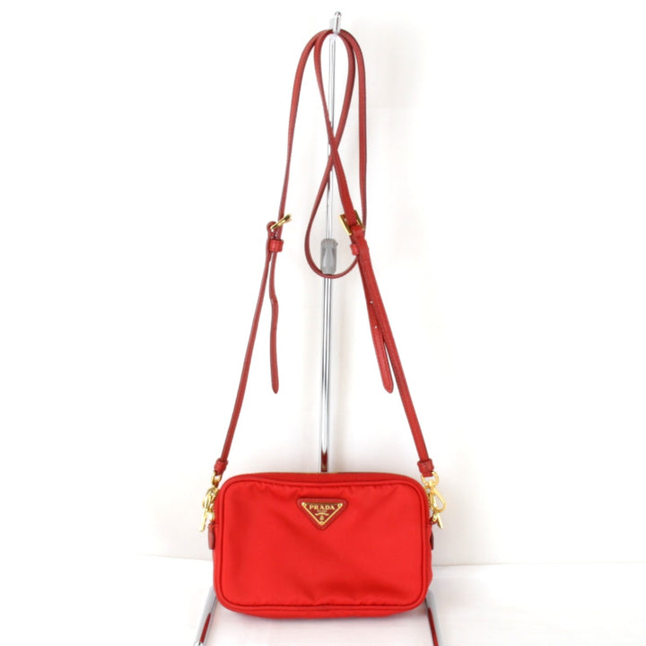 良品『USED』 
PRADA プラダ 
 ミニ 1NF861 ショルダーバッグ 
ナイロン レッド