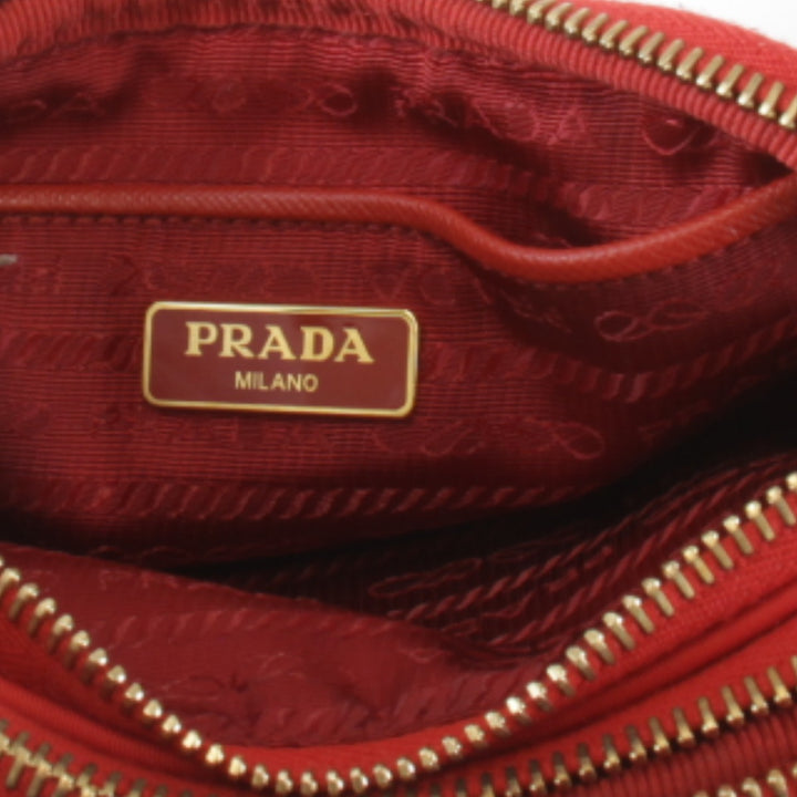 良品『USED』 
PRADA プラダ 
 ミニ 1NF861 ショルダーバッグ 
ナイロン レッド