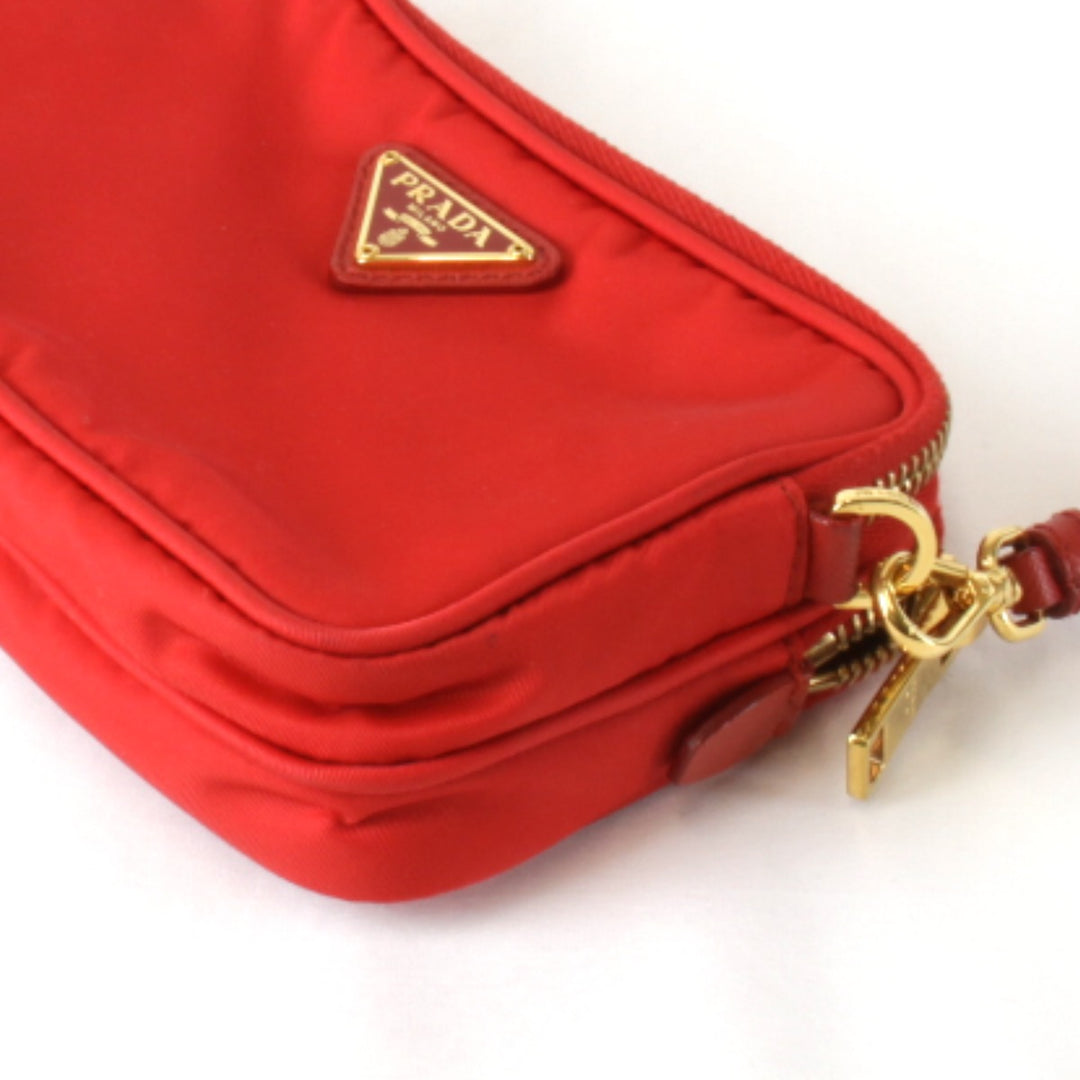 良品『USED』 
PRADA プラダ 
 ミニ 1NF861 ショルダーバッグ 
ナイロン レッド