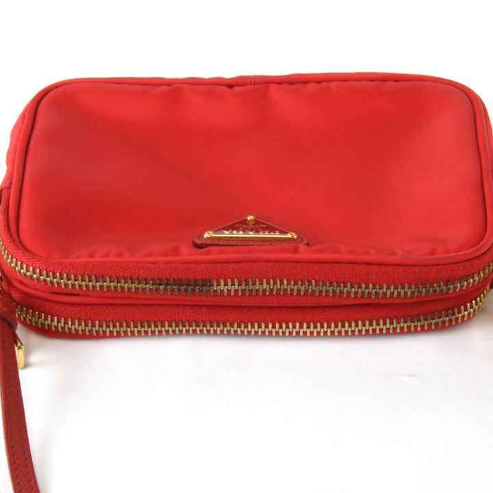 良品『USED』 
PRADA プラダ 
 ミニ 1NF861 ショルダーバッグ 
ナイロン レッド