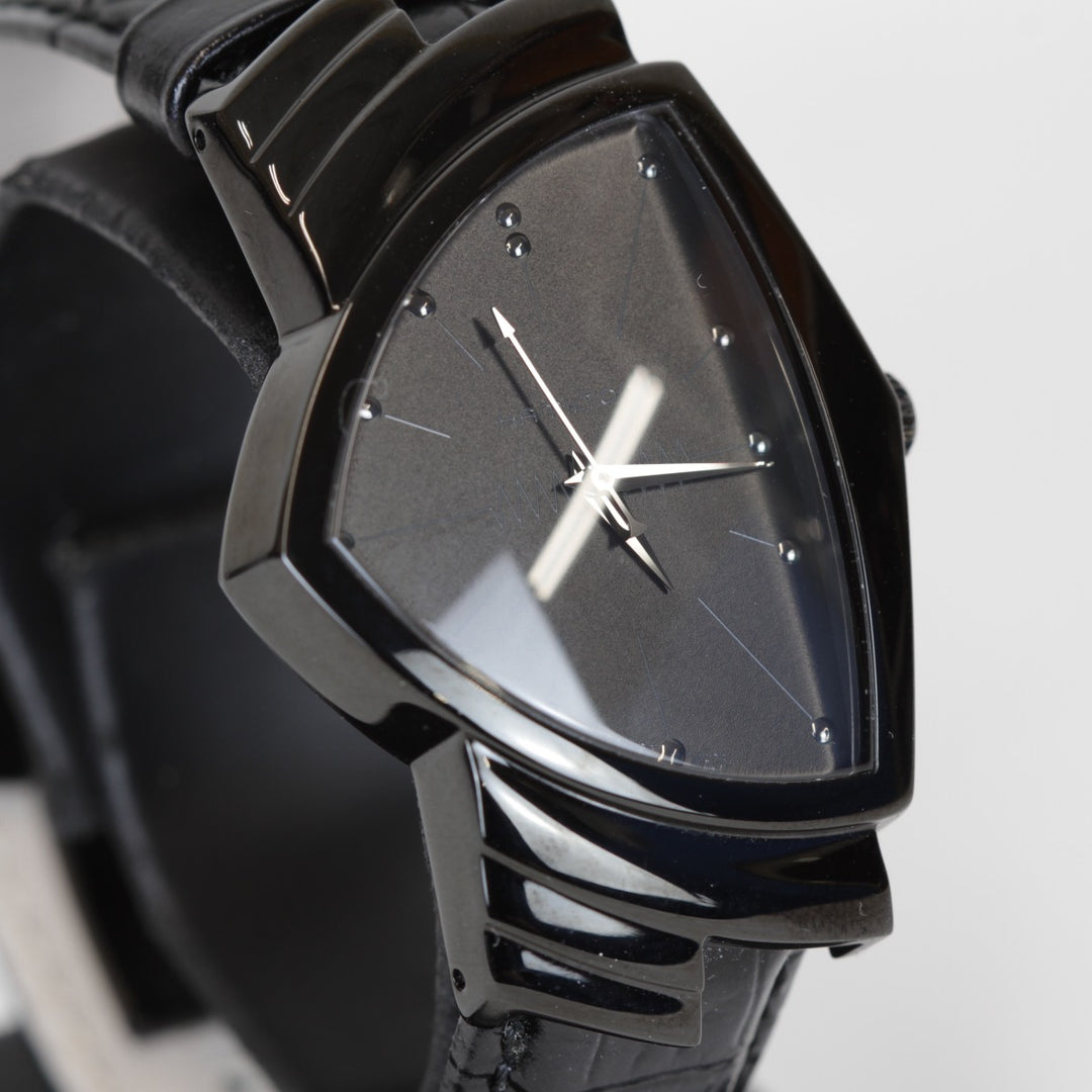 超美品『USED』 
HAMILTON H244010 
腕時計
 クォーツ メンズ