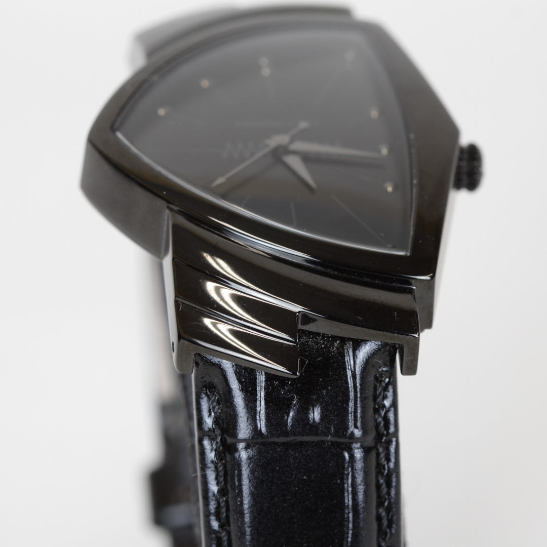 超美品『USED』 
HAMILTON H244010 
腕時計
 クォーツ メンズ