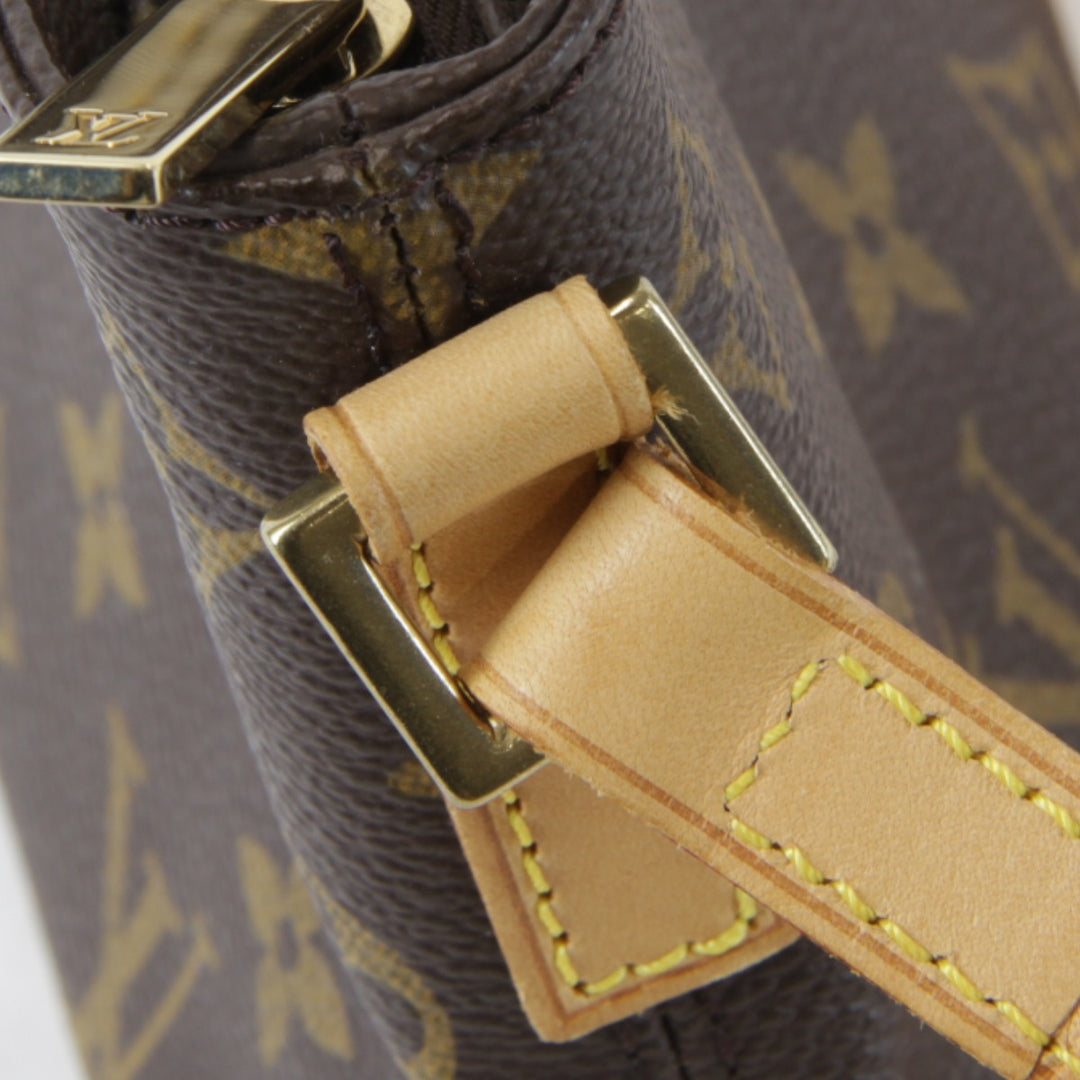 良品『USED』 
LOUIS VUITTON ルイ・ヴィトン 
 トローター M51240/AR1003 ショルダーバッグ 
モノグラムキャンバス ブラウン