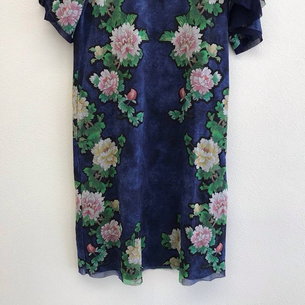 『美品』 
VIVIENNE TAM ヴィヴィアンタム 
 パワーネット花柄ワンピース ワンピース 
ナイロン/ポリエステル  ネイビー系