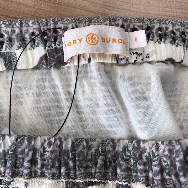 『USED』 
Tory Burch トリーバーチ 
 花柄刺繍スカート スカート 
コットン/ポリエステル ホワイト系/ベージュ系