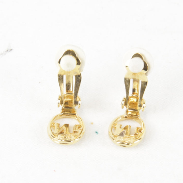 美品『USED』 メタル 
NINA RICCI イヤリング