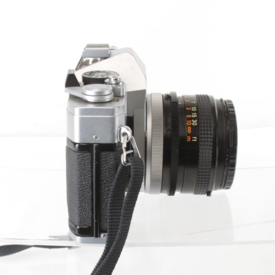 ジャンク『動作未確認』 
canon キャノン 
 FTb 50mmレンズ・ケース有 フィルムカメラ 
 ブラック×シルバー